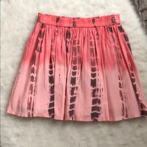 A&E skirt